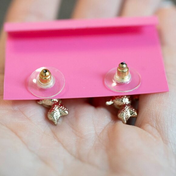 BNWT Betsey Johnson Crystal Goldfish Stud Earrings - Picture 2 of 2